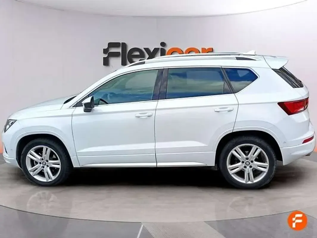 Usado Seat Ateca 4Drive 190 CV (139 kW) 2017 Blanco SUV