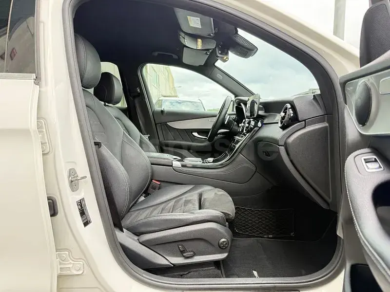 Usado Mercedes GLC220 194 CV (142 kW) 2020 Blanco SUV