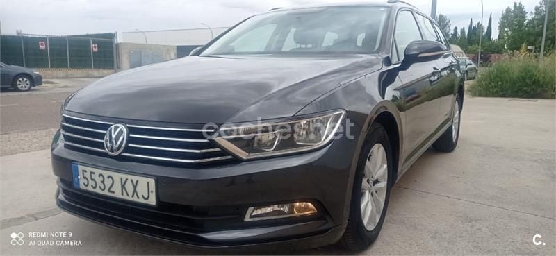 Negro Usado 2019 VW Passat Advance Familiar | 15.795 € (Precio justo) - Imagen 1/4