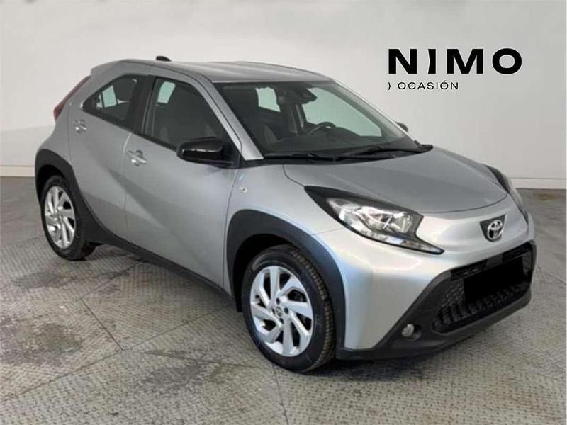 Usado 2024 Toyota Aygo Play Utilitario | 15.800 € (Un poco caro) - Imagen 1/4