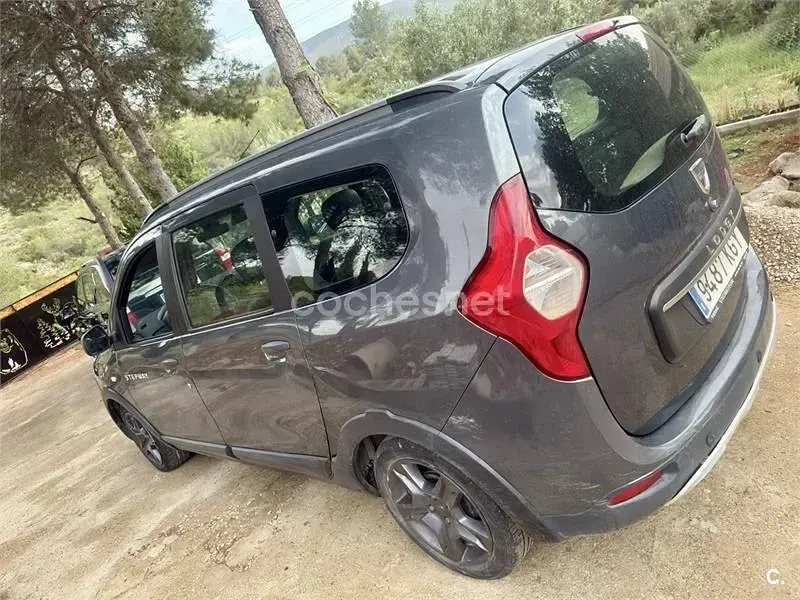Używany Dacia Lodgy Stepway 109 KM (80 kW) 2018 Szary Minivan