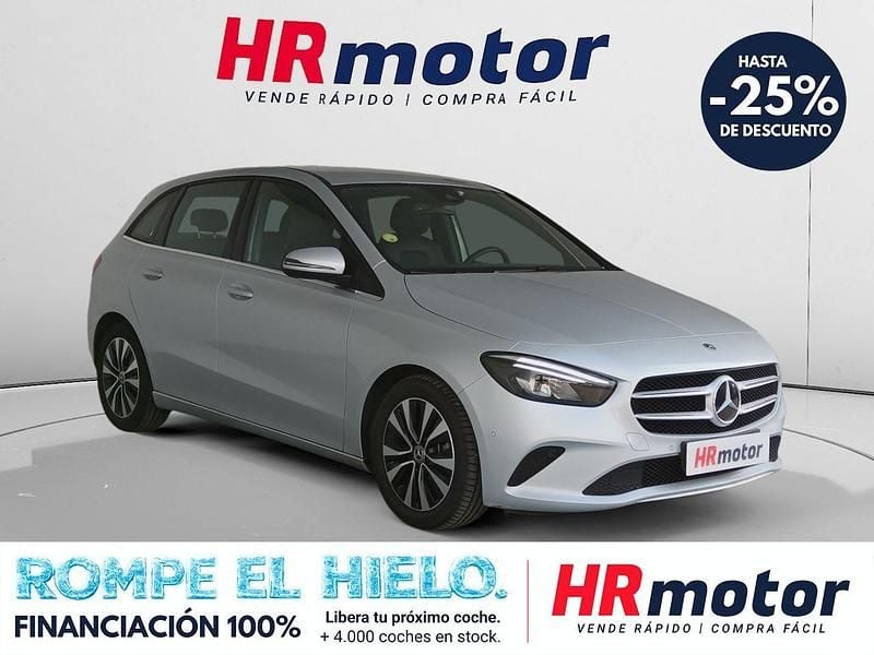 Usado Mercedes B180 116 CV (85 kW) 2021 Gris Monovolumen