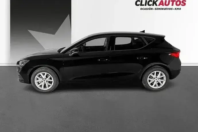 Usado Seat Leon Style 115 CV (84 kW) 2025 Blanco