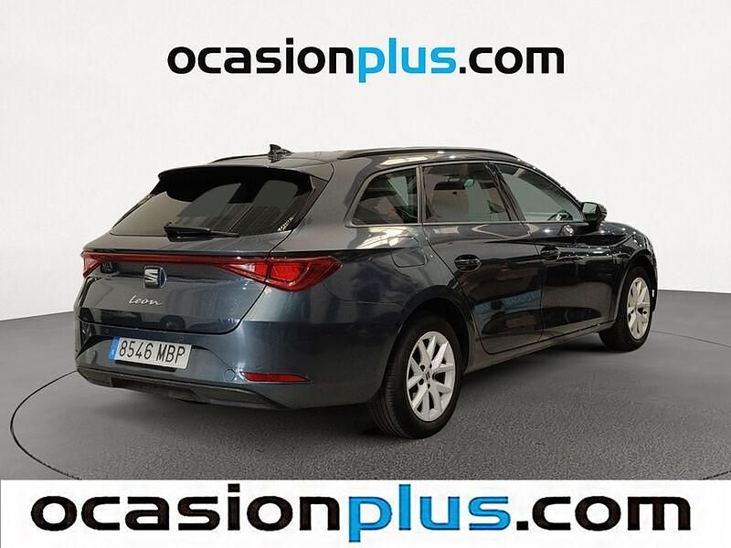 Usado Seat Leon Style 110 HP (80 kW) 2022 Cinzento Carrinha