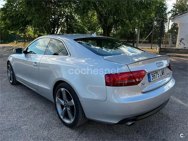 Usado Audi A5 245 CV (180 kW) 2010 Gris / plata Coupe
