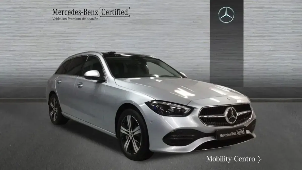 Usado Mercedes C300 Avantgarde 312 CV (229 kW) 2024 Hightechsilver  metallic paint Familiar