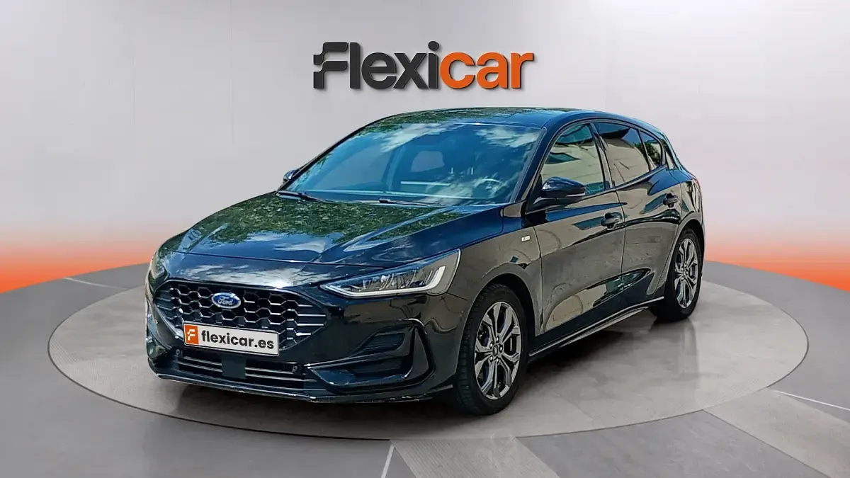 Usado Ford Focus ST-Line 125 CV (91 kW) 2023 Negro Berlina
