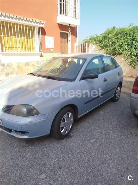Gris / plata Usado 2003 Seat Ibiza Stella Berlina | 2600 € (Buen precio) - Imagen 1/4
