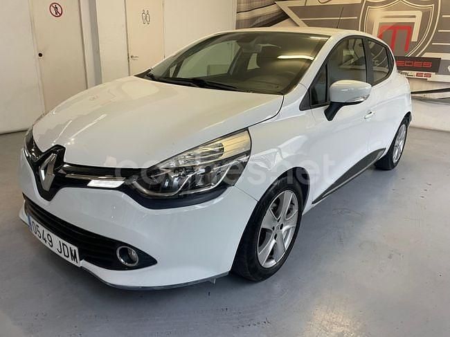 Blanco Usado 2015 Renault Clio IV Dynamique Berlina | 9990 € (Precio justo) - Imagen 1/4