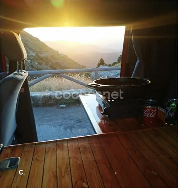 Usado VW California Beach 110 CV (80 kW) 2019 Rojo Van