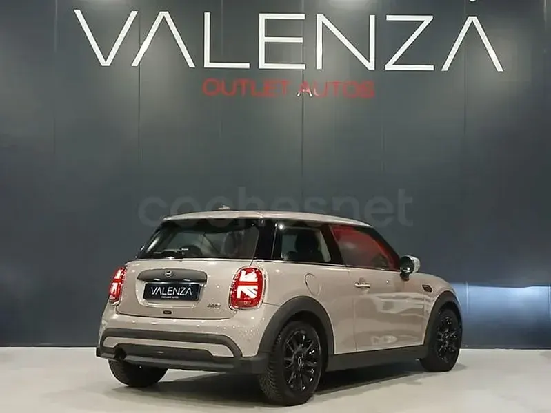 Usado Mini ONE Business 102 CV (75 kW) 2022 Plateado Utilitario
