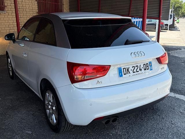 Usado Audi A1 Exclusive 86 CV (63 kW) 2014 Blanco Utilitario