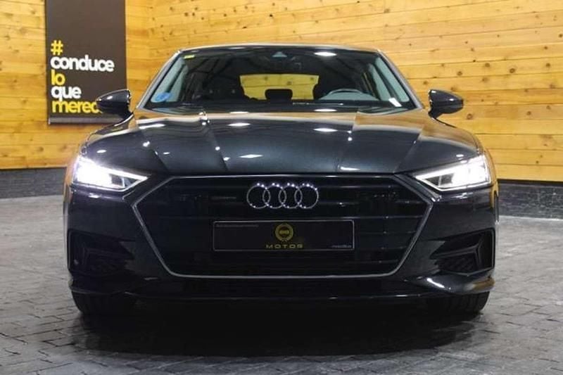 Usado Audi A7 Ambiente 299 CV (219 kW) 2020 Gris / plata Berlina