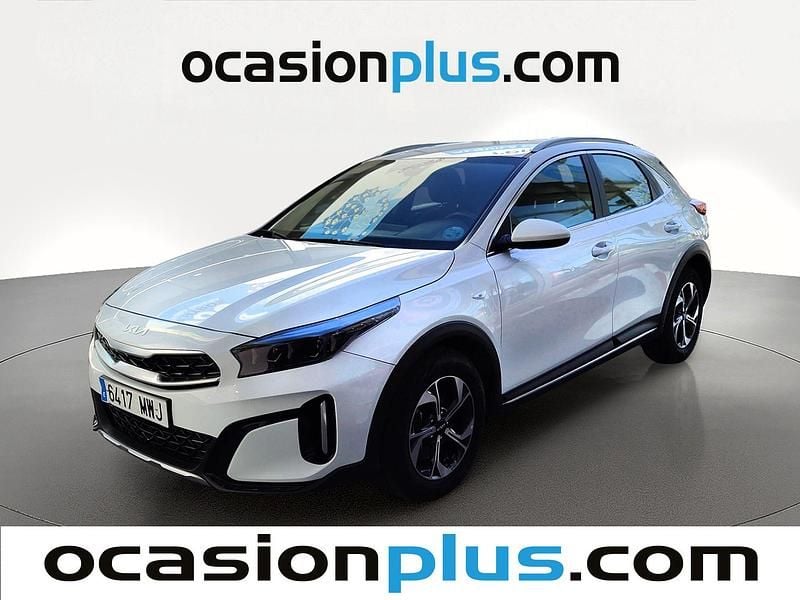 Usado Kia XCeed 101 HP (74 kW) 2024 Branco SUV