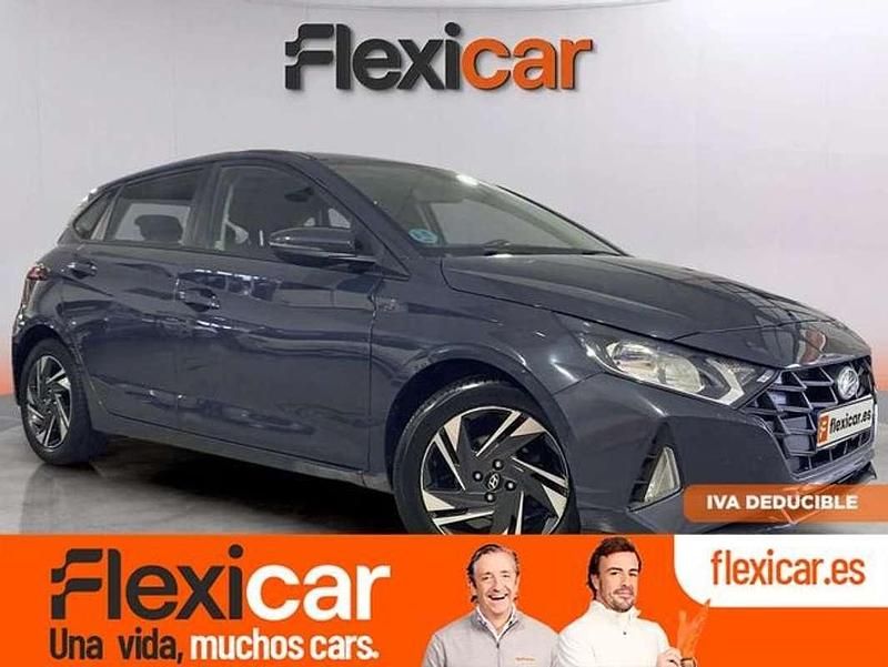 Gris Usado 2021 Hyundai i20 Utilitario | 12.490 € (Precio justo) - Imagen 1/4