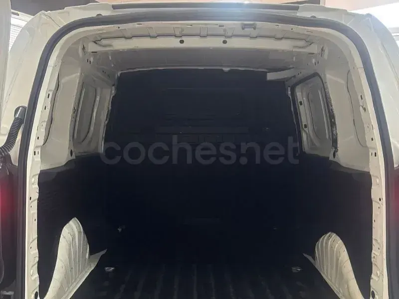 Usado Citroën e-Berlingo Live 100 CV (73 kW) 2019 Blanco Monovolumen