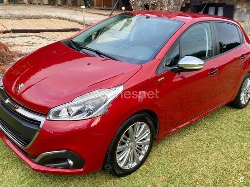 Granate Usado 2017 Peugeot 208 Style Utilitario | 7990 € (Precio justo) - Imagen 1/4