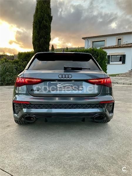 Usado Audi RS3 400 CV (294 kW) 2022 Gris / plata Berlina