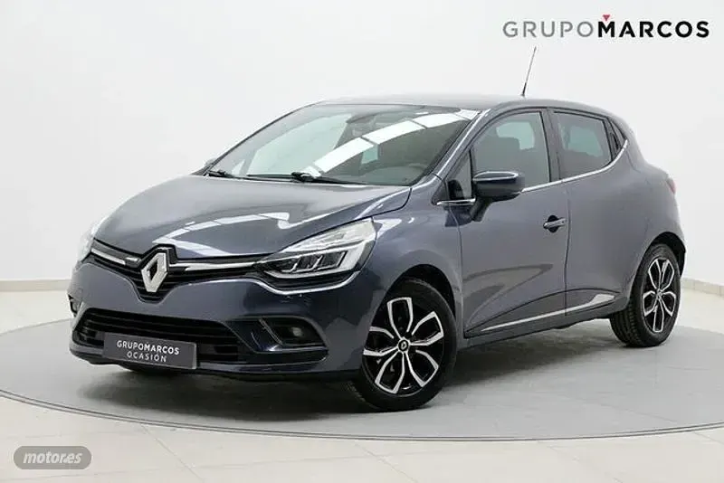 Usado Renault Clio Zen 90 CV (66 kW) 2019 Gris