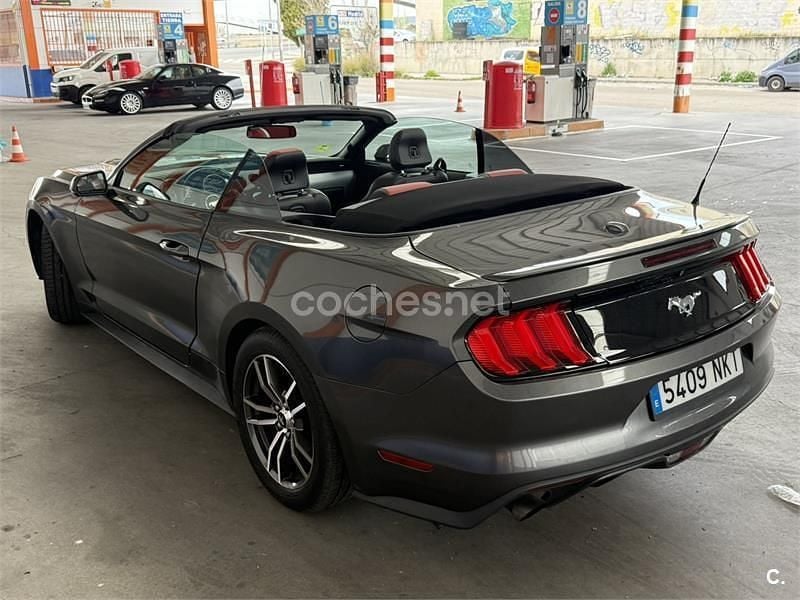Usado Ford Mustang 310 CV (228 kW) 2017 Negro Descapotable