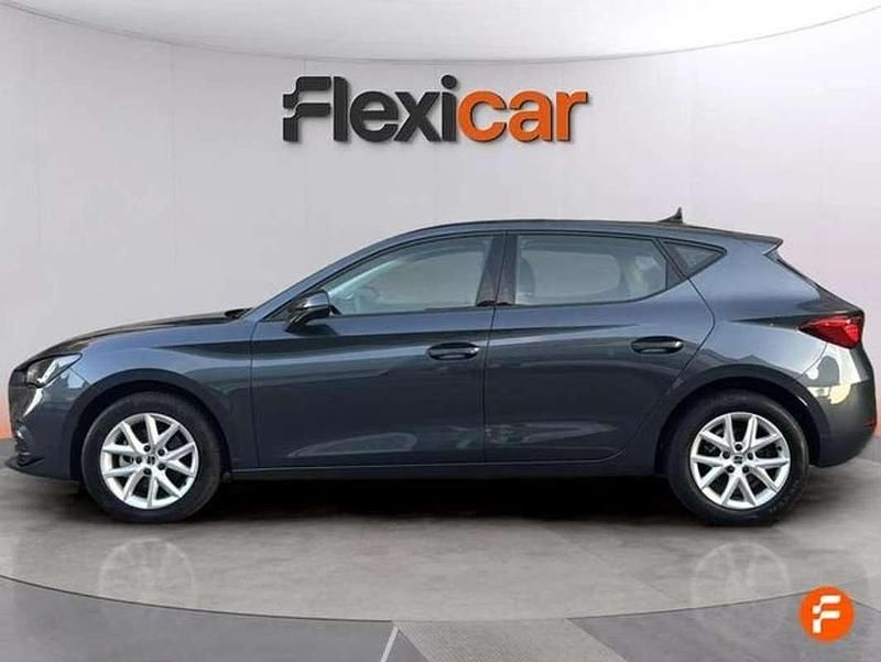 Usado Seat Leon Stylance 140 CV (102 kW) 2023 Gris Utilitario