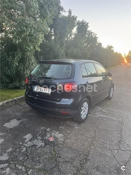 Usado VW Golf Plus Cross Trendline 105 CV (77 kW) 2006 Gris / plata Monovolumen