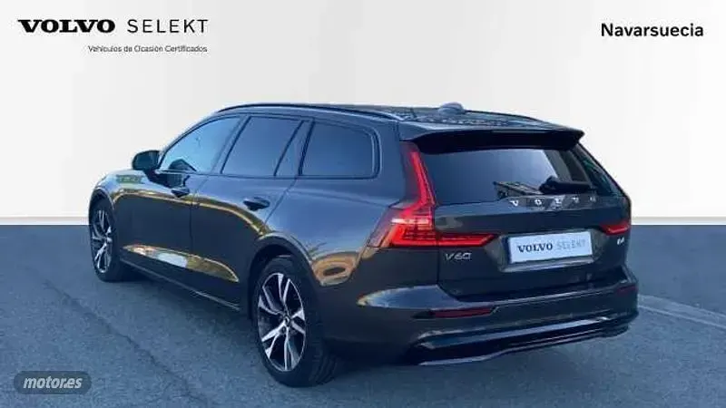 Usado Volvo V60 Plus 197 CV (144 kW) 2023 Gris Familiar