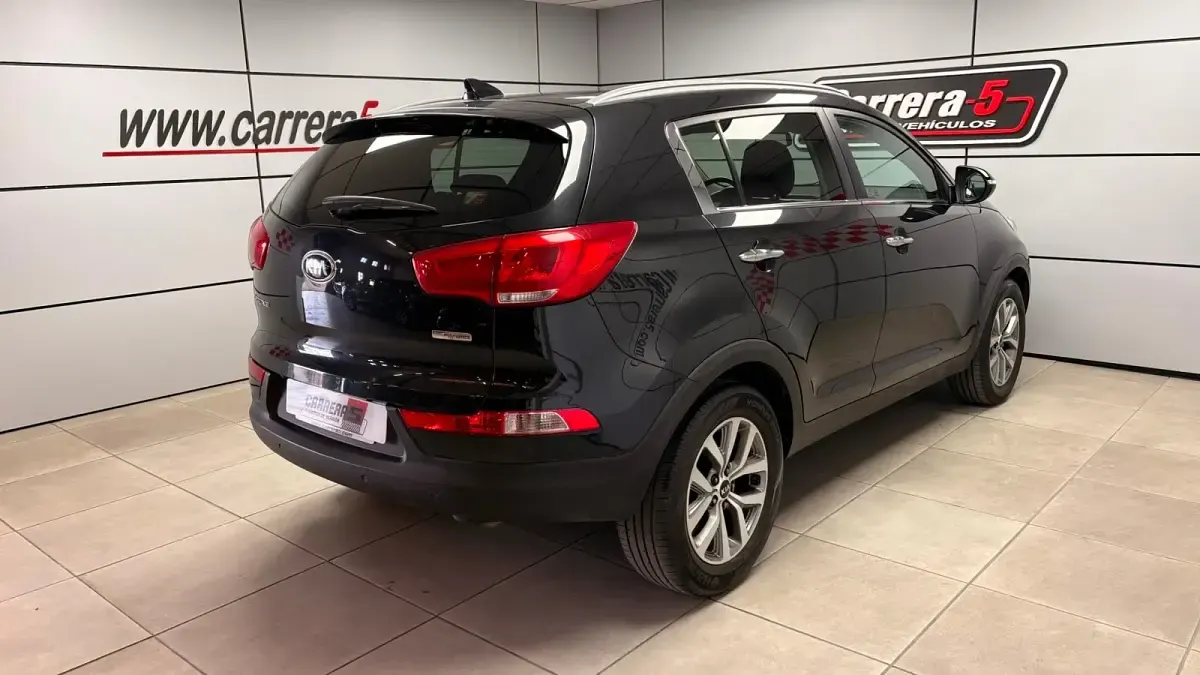 Usado Kia Sportage 115 CV (84 kW) 2016 Negro SUV