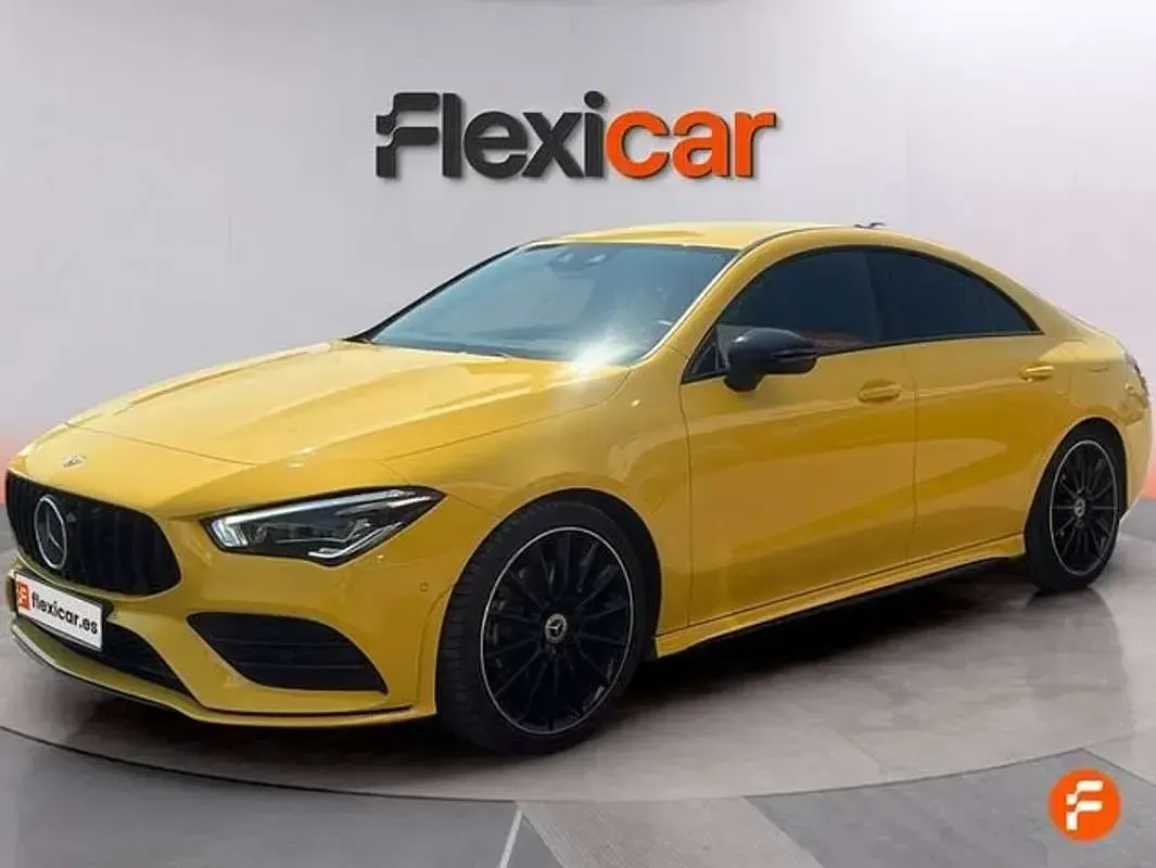 Usado Mercedes CLA200 150 CV (110 kW) 2019 Amarillo Coupe