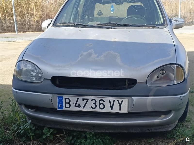 Gris / plata Usado 1999 Opel Corsa Eco Berlina | 350 € - Imagen 1/4
