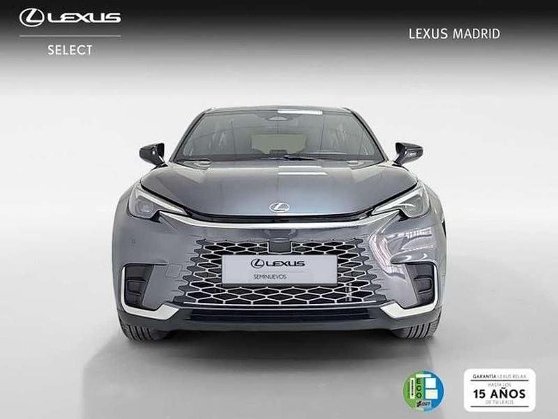 Usado Lexus LBX 136 CV (100 kW) 2025 Gris SUV
