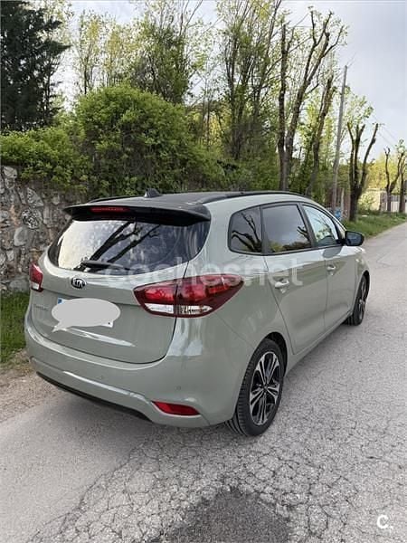 Usado Kia Carens 135 CV (99 kW) 2018 Verde Monovolumen
