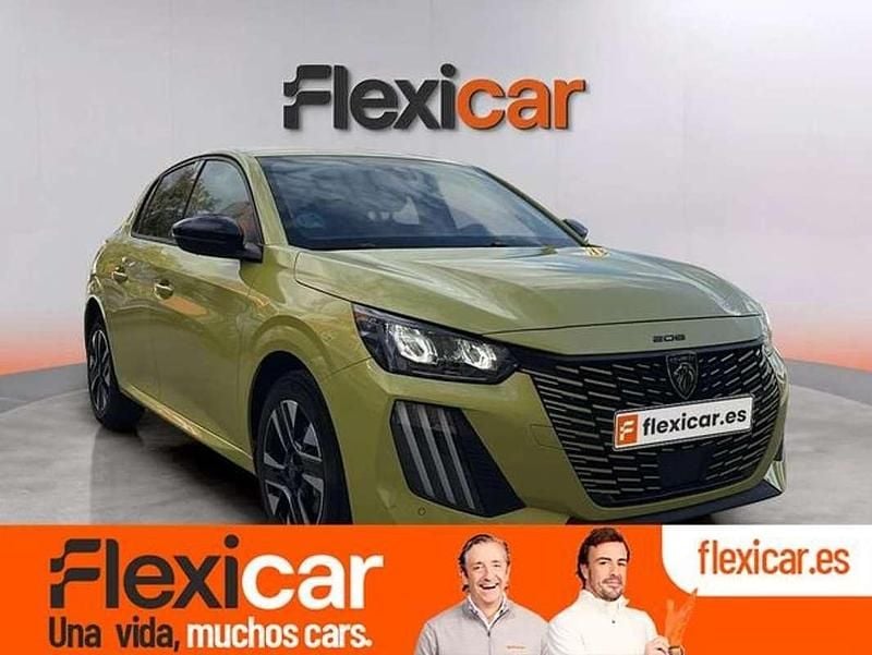 Usado Peugeot 208 Allure 110 CV (80 kW) 2025 Amarillo Utilitario