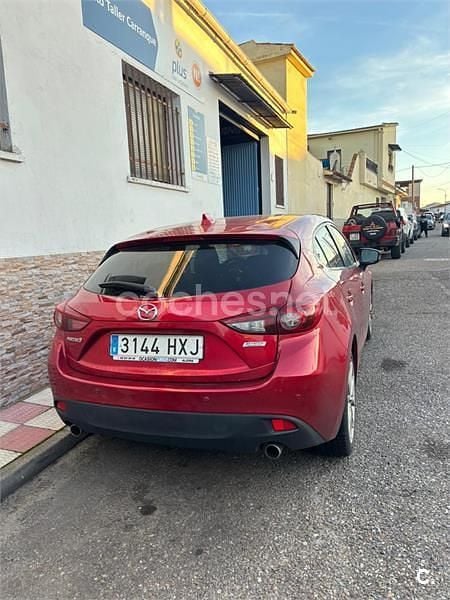 Usado Mazda 3 Luxury 150 CV (110 kW) 2014 Rojo Berlina