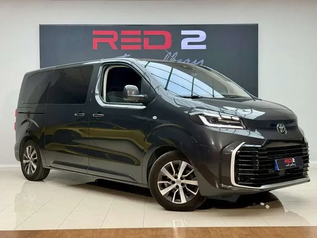 Usado Toyota Proace Advance 143 CV (105 kW) 2024 Gris Monovolumen