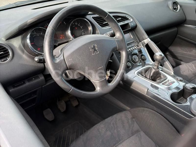 Usado Peugeot 3008 Access 112 CV (82 kW) 2011 Blanco Berlina