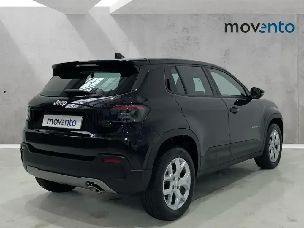 Usado Jeep Avenger Altitude 100 CV (73 kW) 2024 Negro SUV