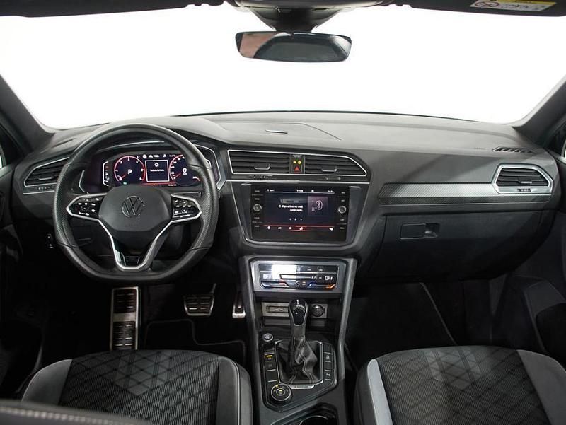 Begagnad VW Tiguan R-line 150 HK (110 kW) 2021 Svart SUV