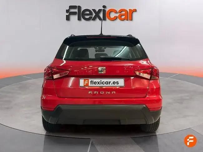 Używany Seat Arona FR 110 KM (80 kW) 2021 Czerwony SUV