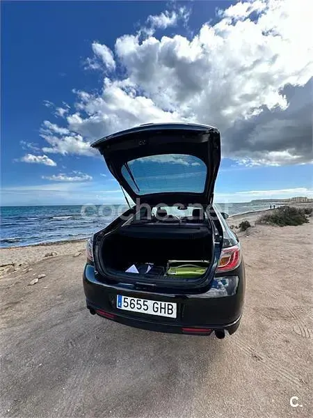 Usado Mazda 6 Active 147 CV (108 kW) 2008 Negro Familiar