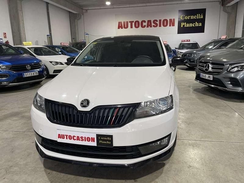 Usado Skoda Rapid Monte Carlo 90 CV (66 kW) 2016 Blanco Utilitario