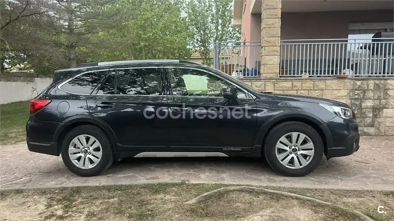 Käytetty Subaru Outback 175 HP (128 kW) 2016 Harmaa Farmari