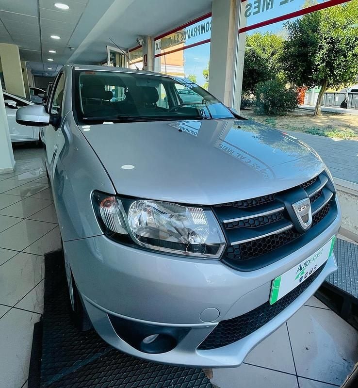 Gris plata Usado 2016 Dacia Sandero Utilitario | 7500 € (Buen precio) - Imagen 1/4