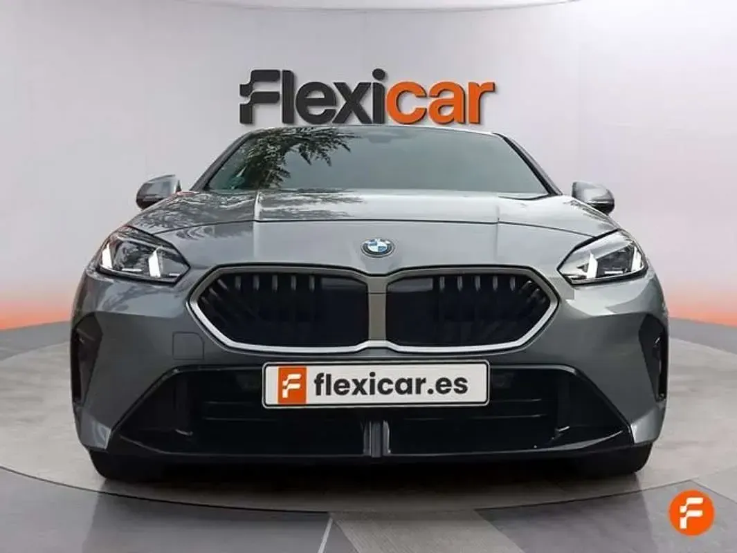 Usado BMW 120 163 CV (119 kW) 2025 Gris Utilitario