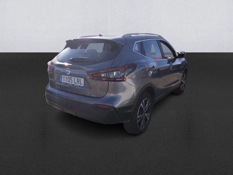 Usado Nissan Qashqai Style Edition 140 CV (102 kW) 2021 Gris SUV