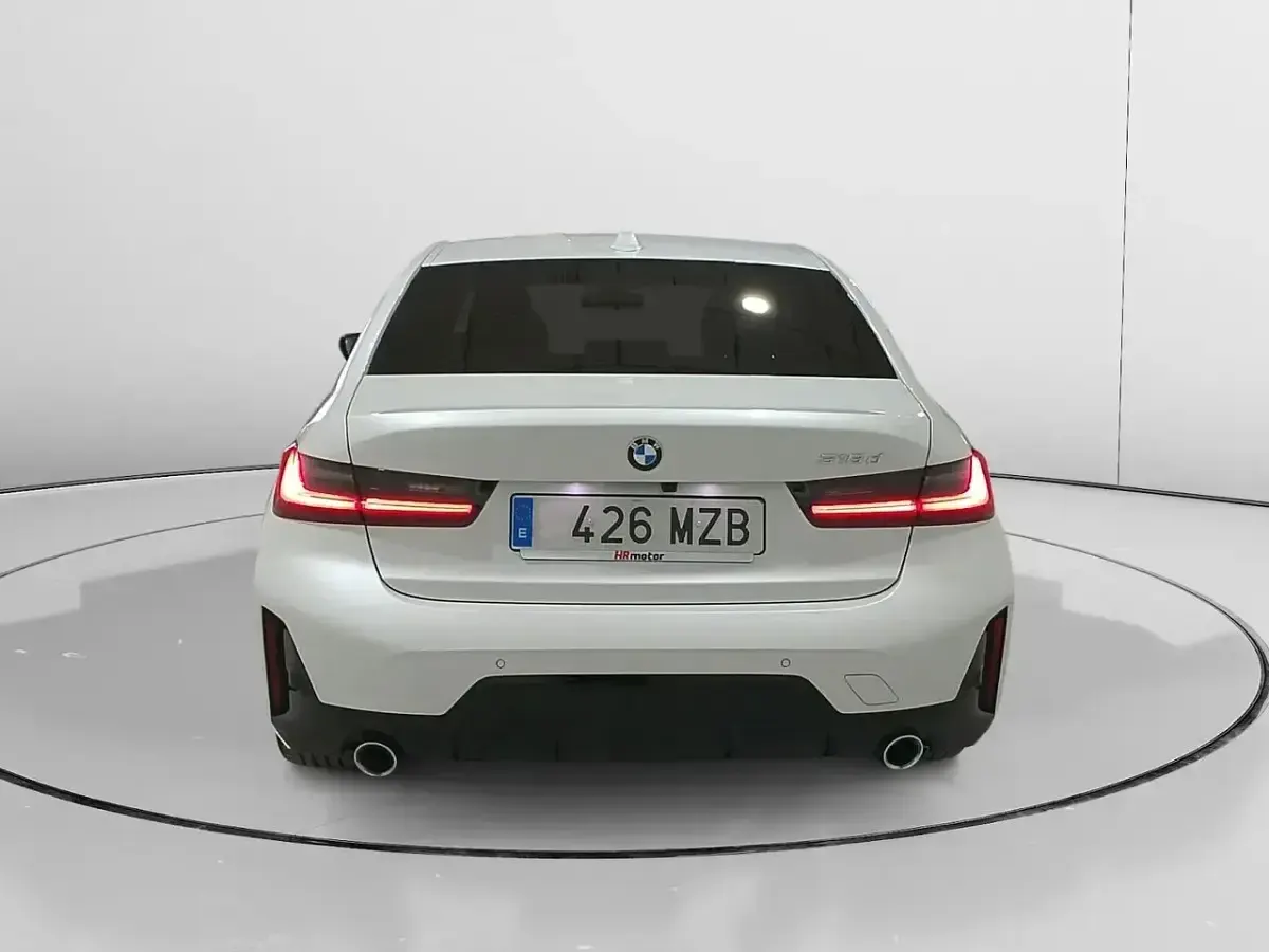 Usado BMW 318 Comfort Edition 150 CV (110 kW) 2025 Blanco Berlina