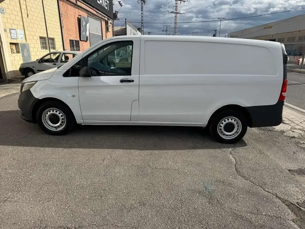 Usado Mercedes Vito 102 CV (75 kW) 2020 Blanco Van