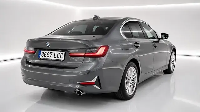 Usado BMW 318 Luxury Line 150 CV (110 kW) 2019 Gris oscuro Berlina