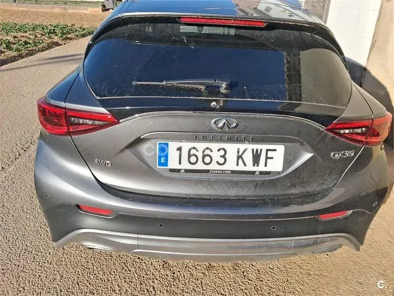 Usado Infiniti QX30 Premium 170 CV (125 kW) 2019 Gris / plata SUV