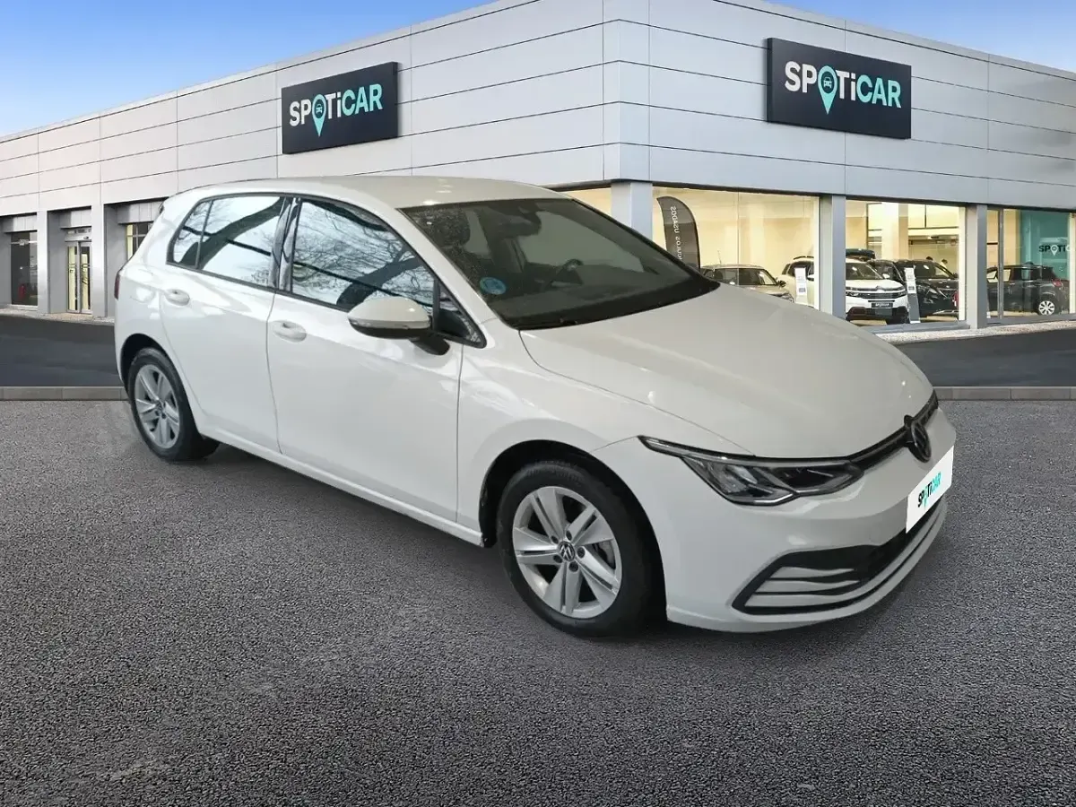 Usado VW Golf VIII Life 115 CV (84 kW) 2022 Blanco Berlina